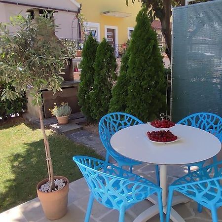 Apartment Garden Residence With Private Parking Split Exterior photo